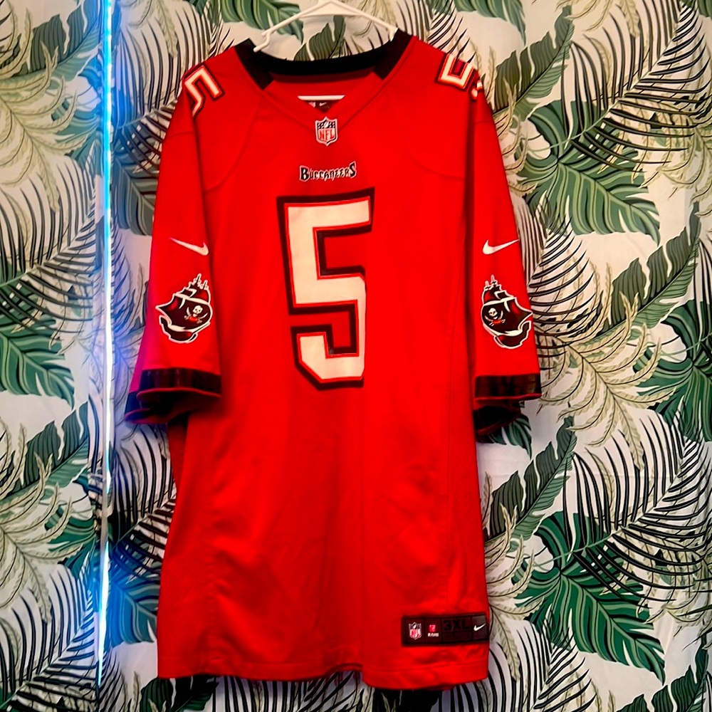 Nike Tampa Bay buccaneers three XL jersey